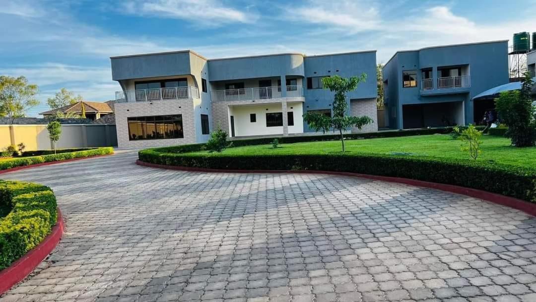 Kasbek Lodge And Tours Lusaka Exterior foto